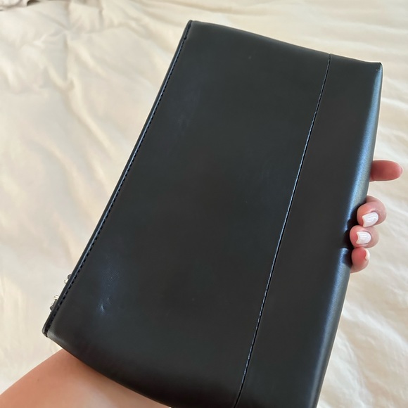 Leather Moschino clutch - Picture 3 of 6